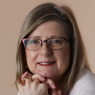 Robyne Sutton